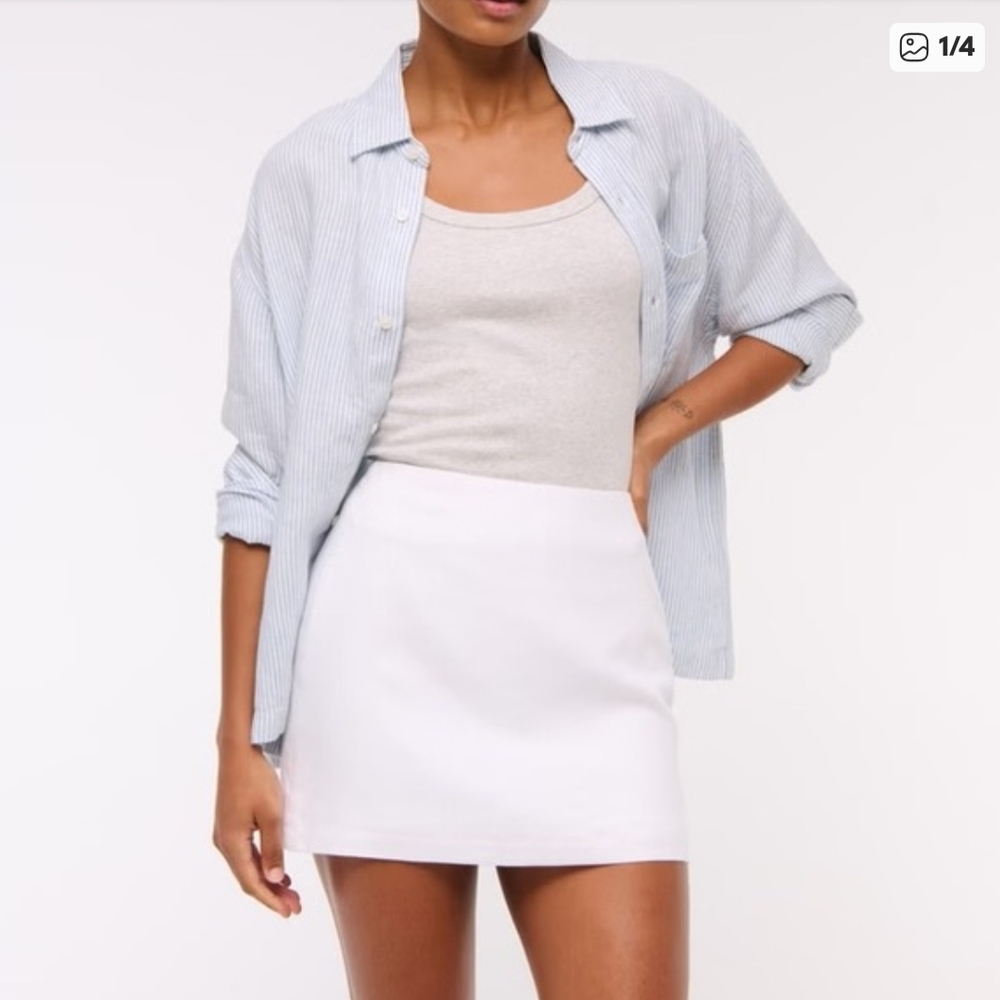 Abercrombie  & Fitch White Scarlett Skort